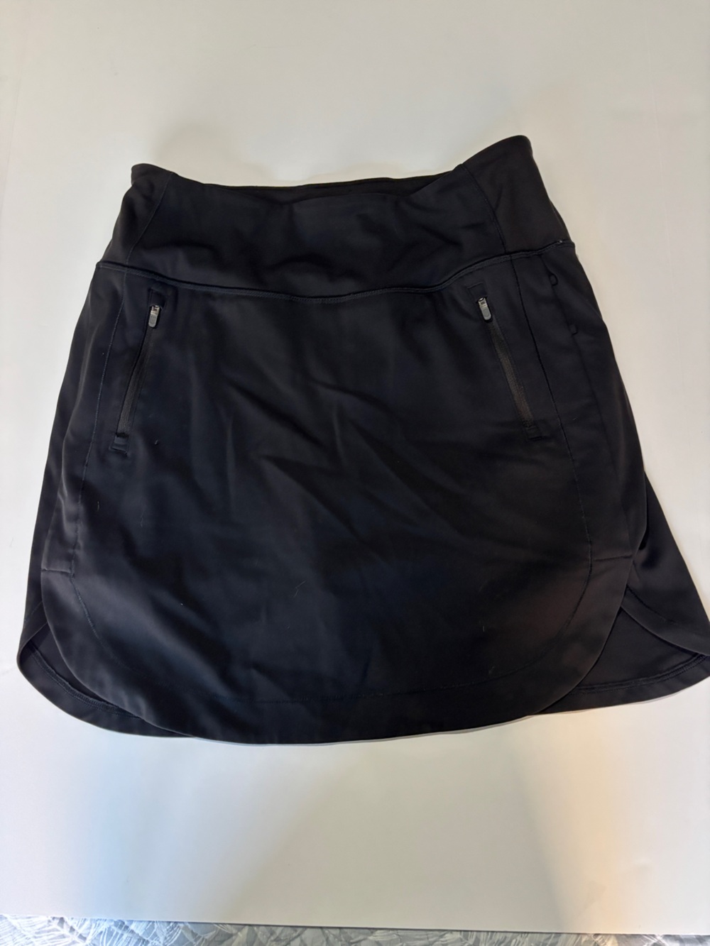 Athleta Fairway Golf Skort 18" Black Built-In Shorts Zip Pockets - Medium